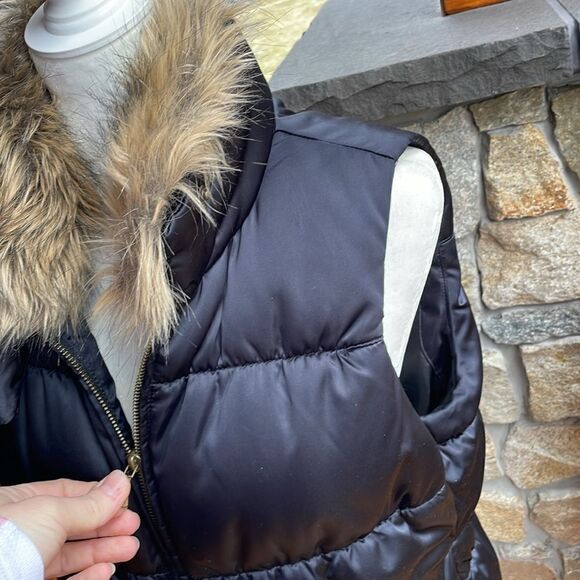 Tommy Hilfiger Vest with fur - Picture 7 of 16